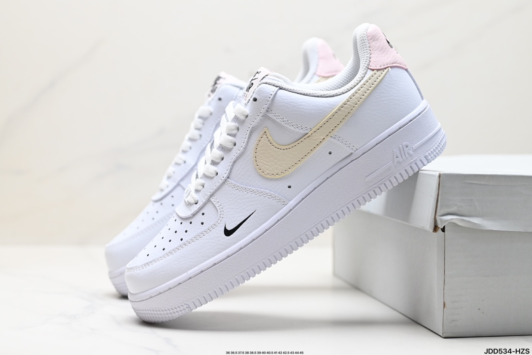 Nike Air Force 1 Shoes